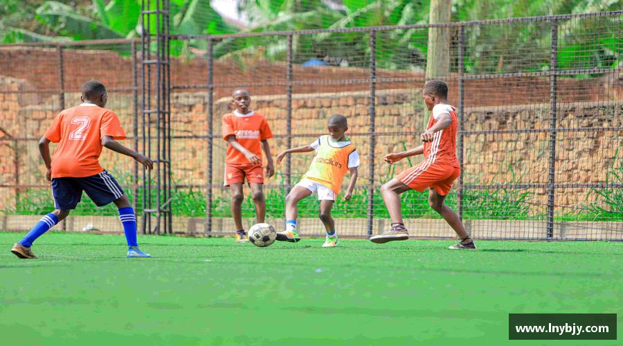 无畏向前，力争登顶